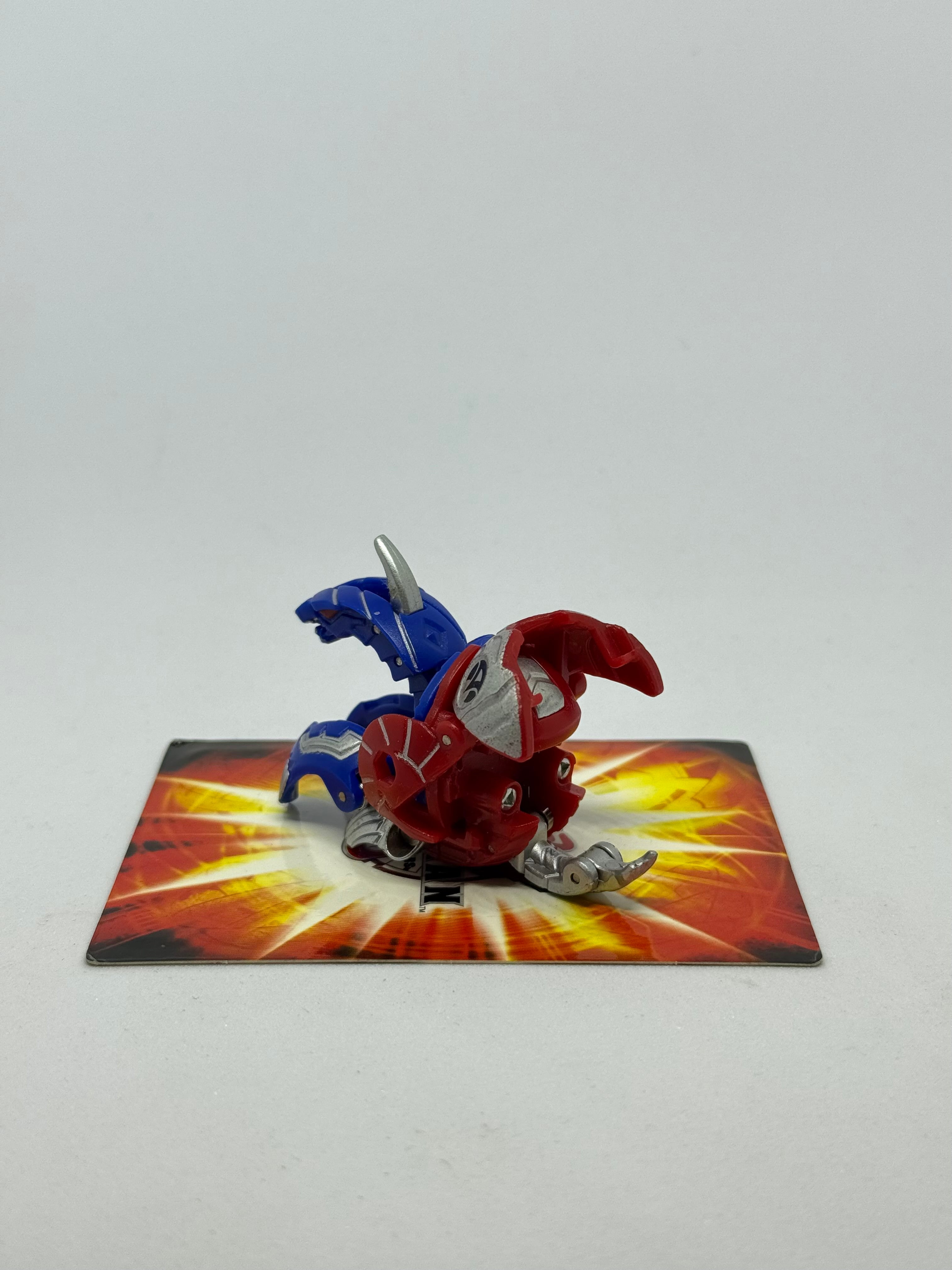 Bakugan Mutant Helios Aquos/Pyrus