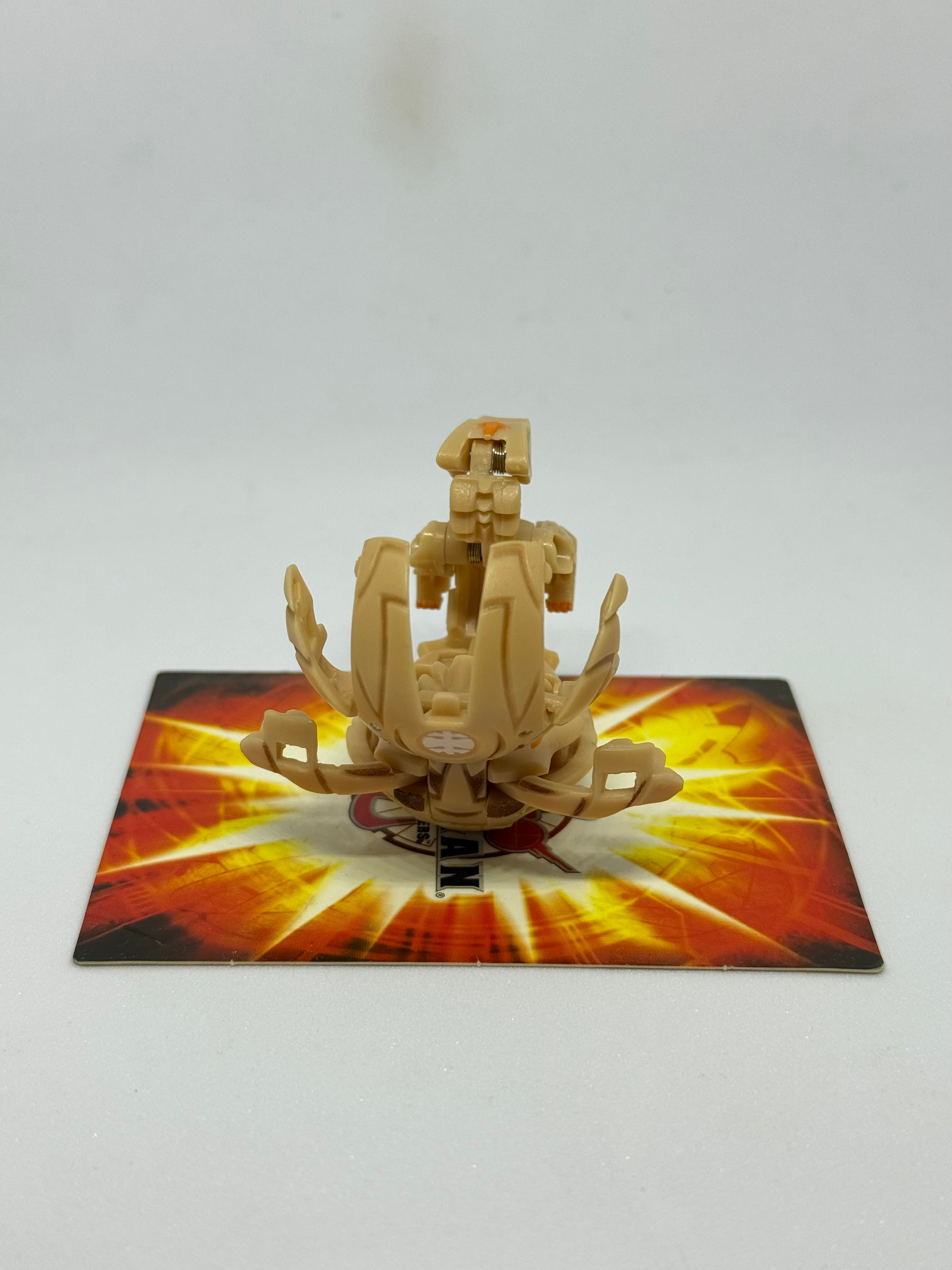 Bakugan Subterra Lumagrowl