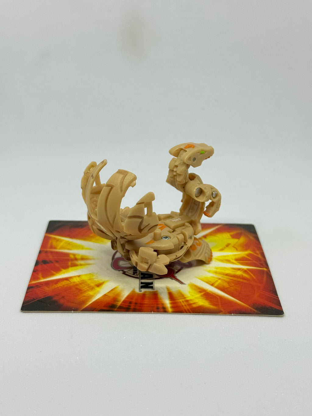 Bakugan Subterra Lumagrowl