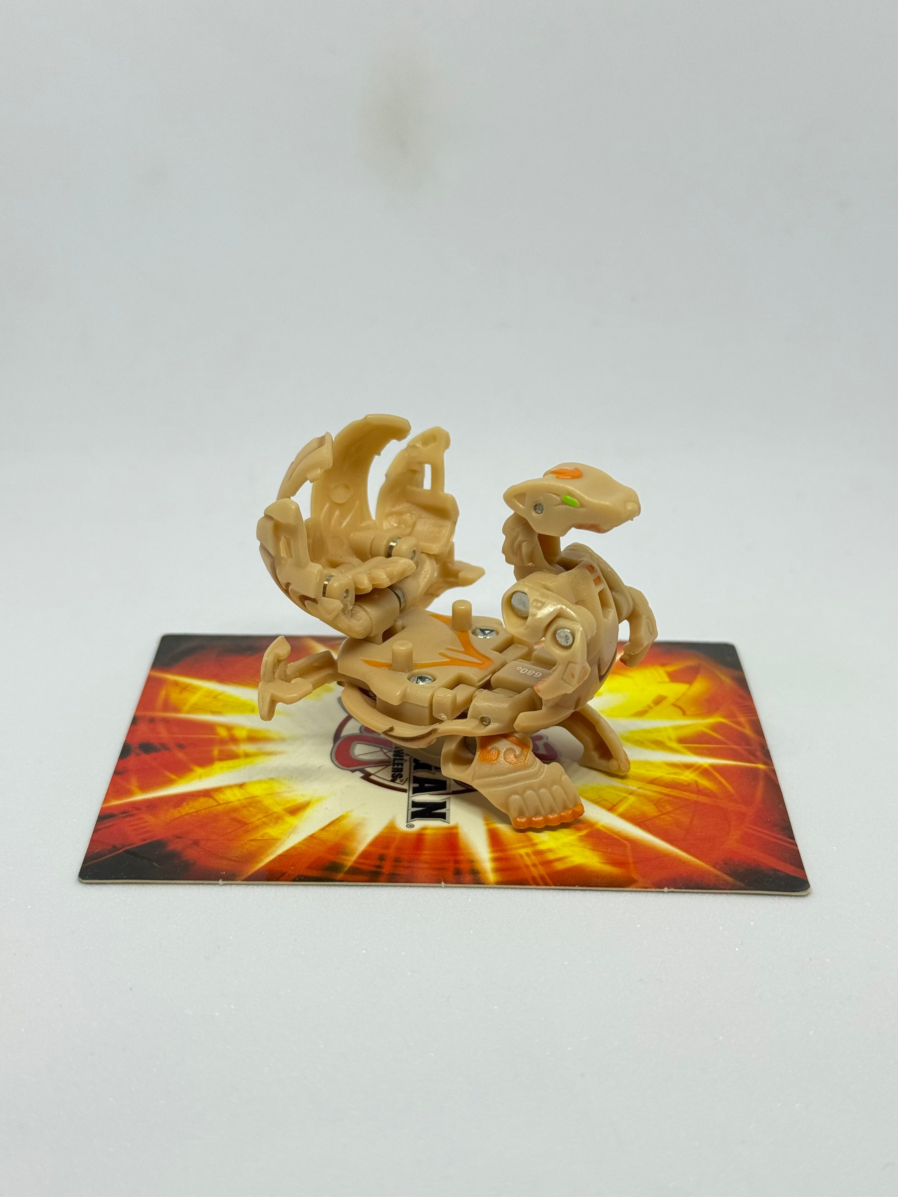 Bakugan Subterra Lumagrowl