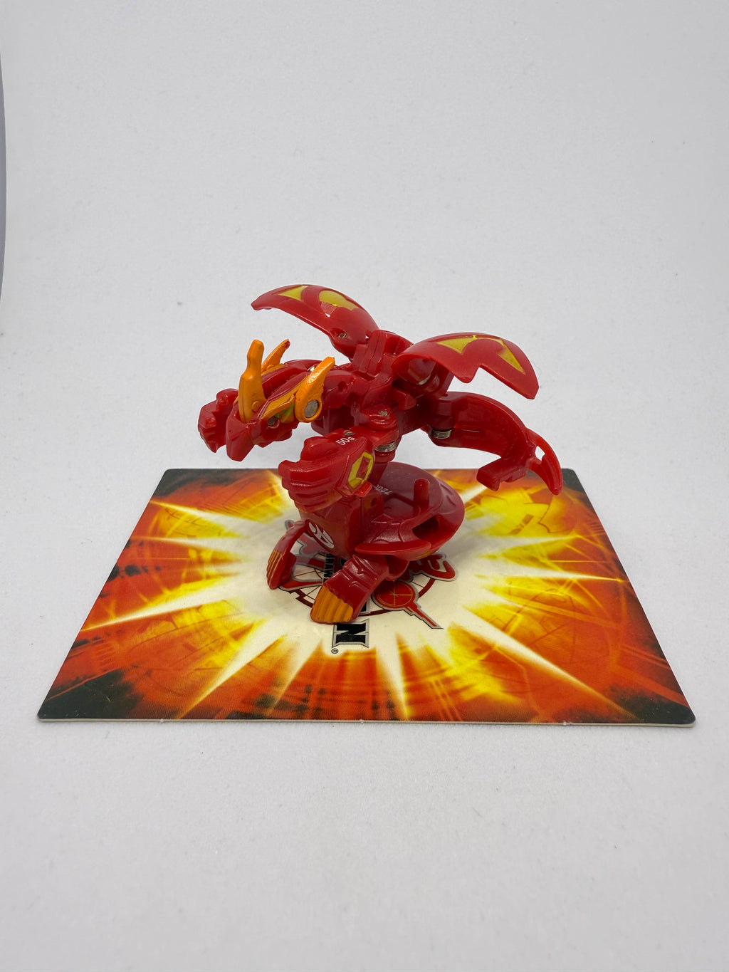 Bakugan Pyrus Blitz Dragonoid