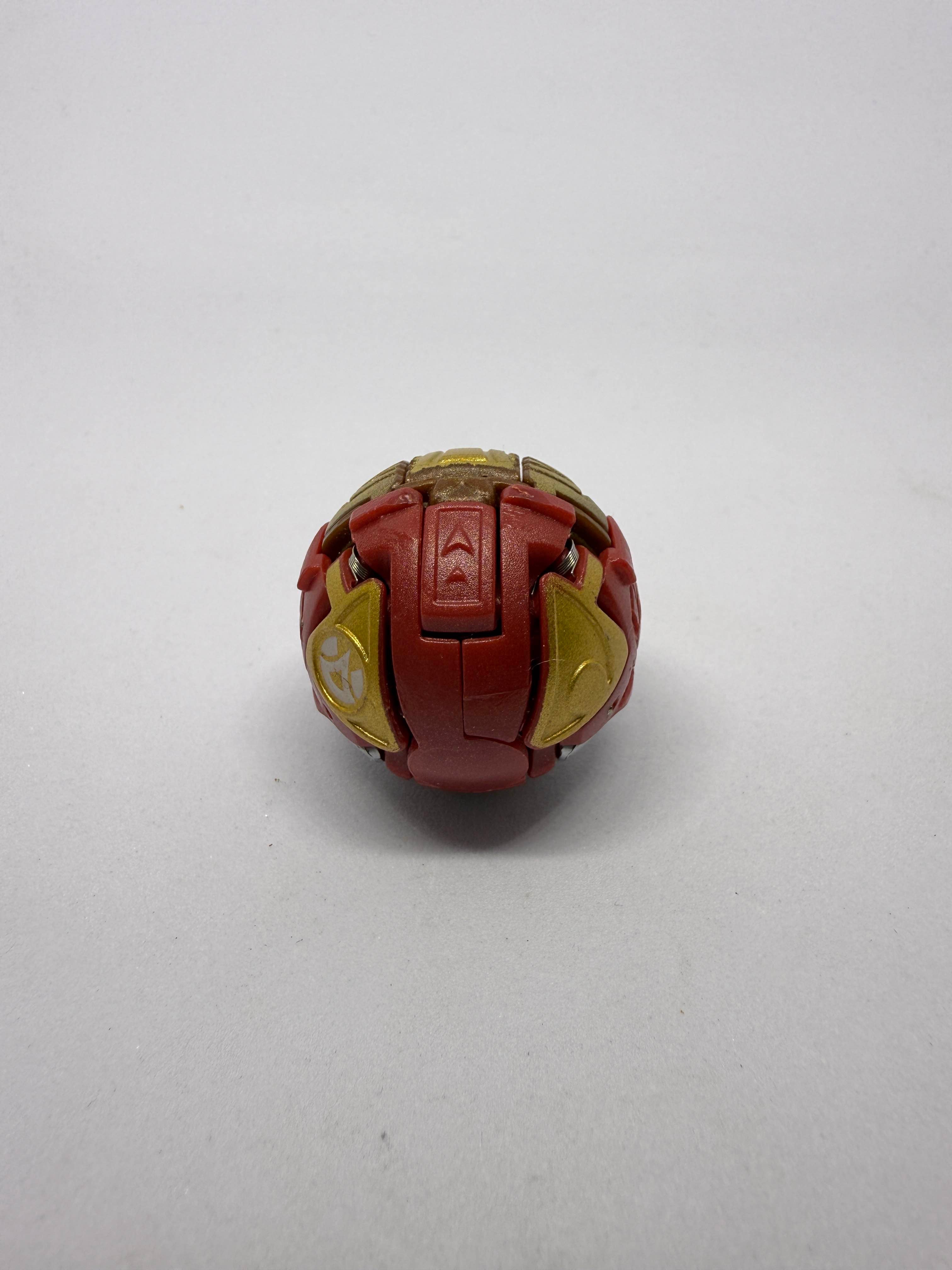 Bakugan BakuGold Pyrus/Subterra Krowll