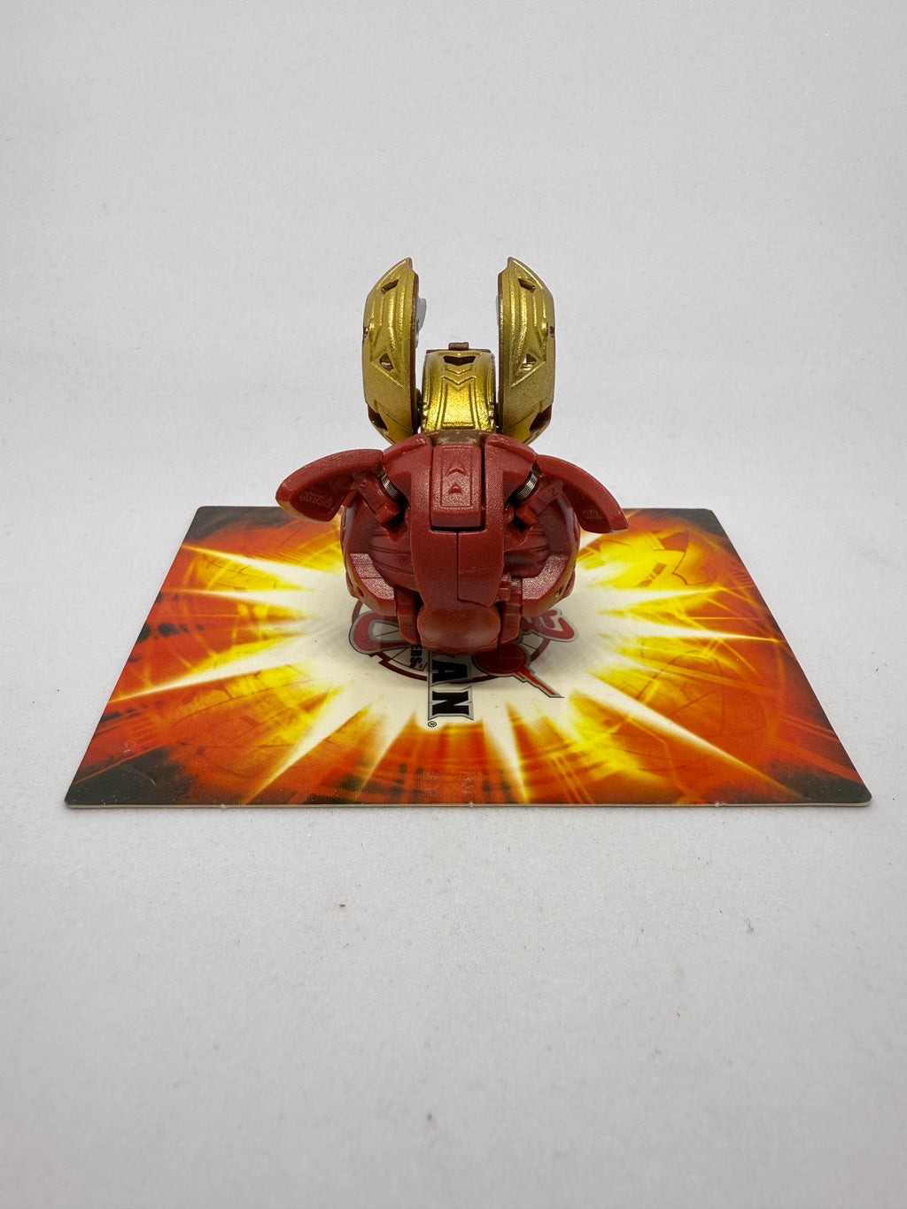 Bakugan BakuGold Pyrus/Subterra Krowll
