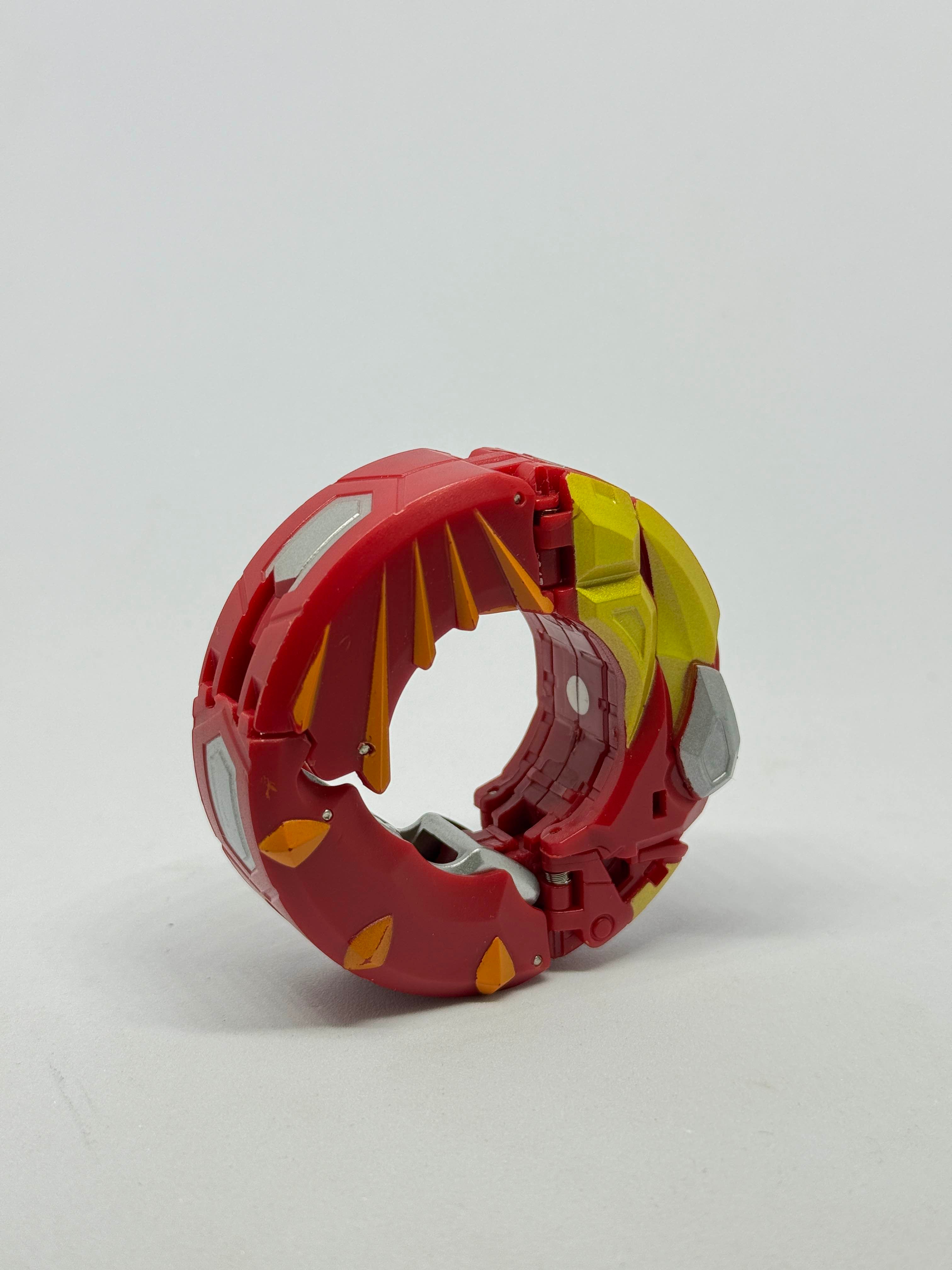Bakugan Pyrus Raytheus