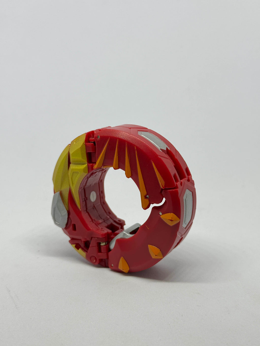 Bakugan Pyrus Raytheus