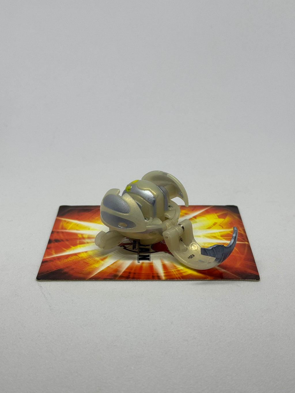 Bakugan BakuFrost Darkus Sirenoid