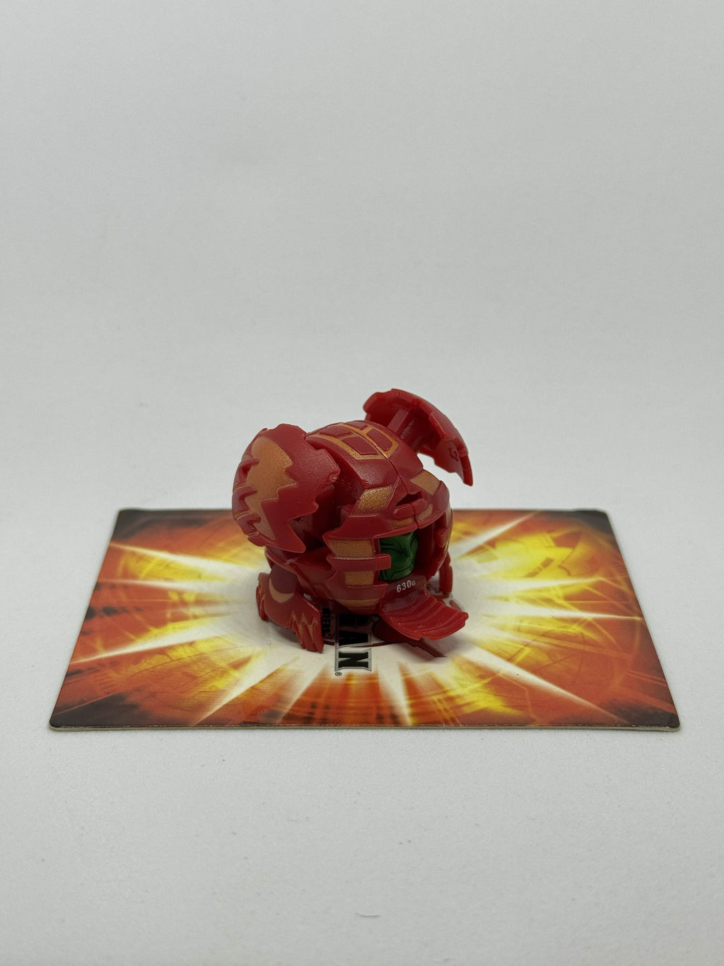 Bakugan Pyrus Manion